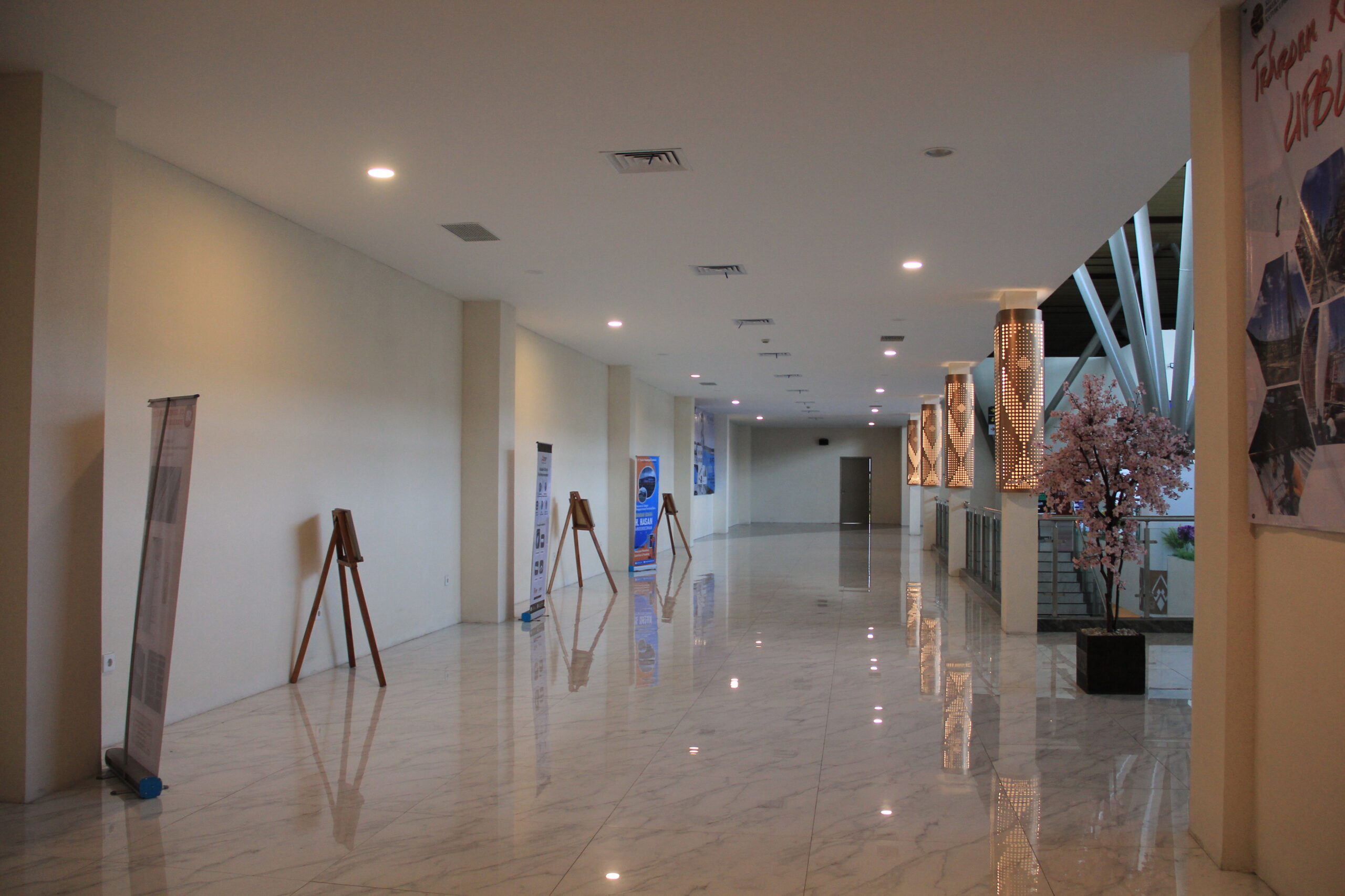 lorong terminal keberangkatan